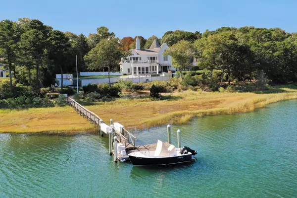 25 Oyster Way, Osterville, MA 02655