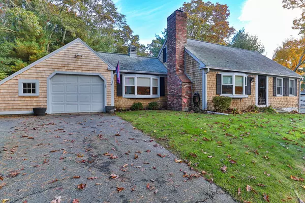 44 Pond View Drive, East Sandwich, MA 02537