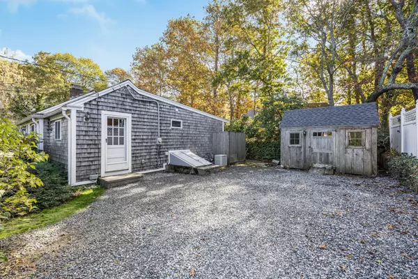 Yarmouth Port, MA 02675,384A North Dennis Road