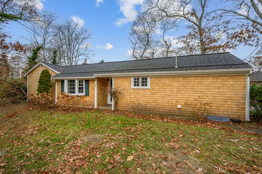 536 Strawberry Hill Road, Centerville, MA 02632