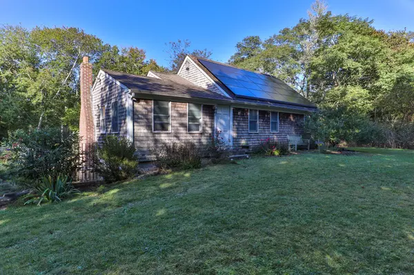 33 Jones Lane, East Sandwich, MA 02537