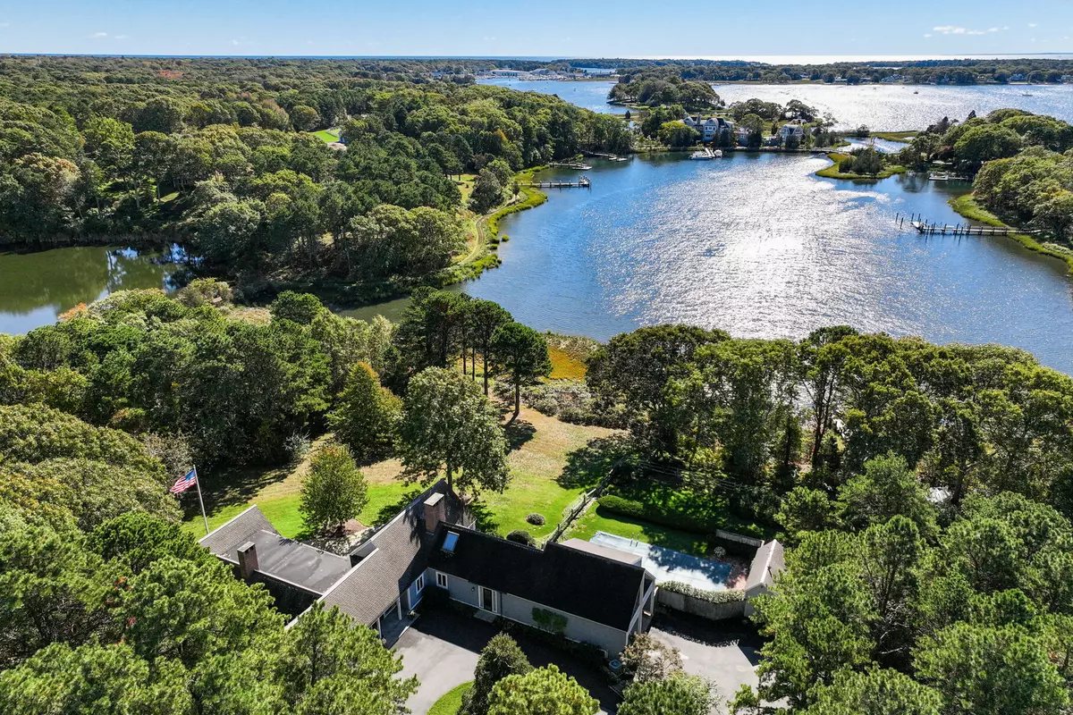 Osterville, MA 02655,61 Fox Island Road