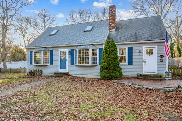 15 Seagate Lane, Hyannis, MA 02601