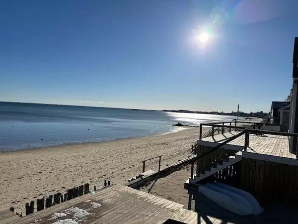 Provincetown, MA 02657,646 Commercial Street