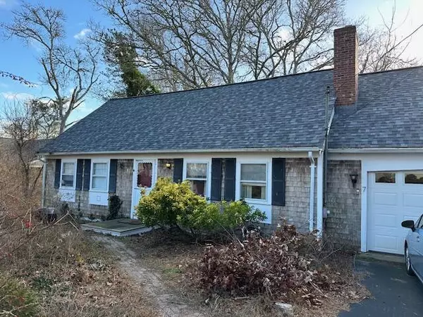 Harwich, MA 02645,7 Sandy Lane