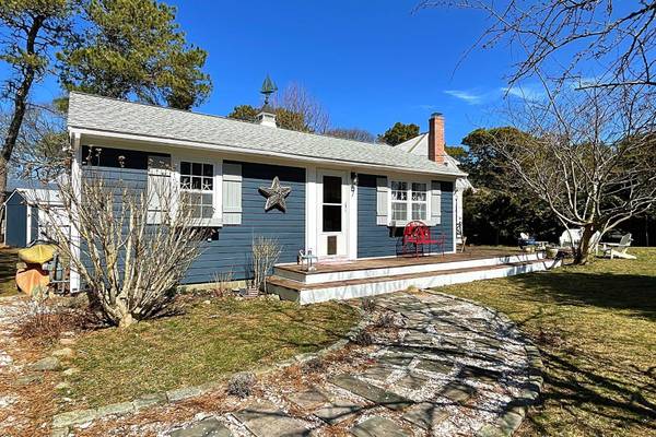 West Dennis, MA 02670,7 Elliot Drive