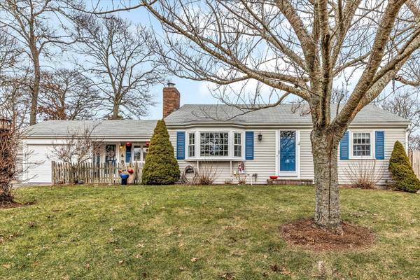 16 Hamblin Hill Road, Yarmouth Port, MA 02675