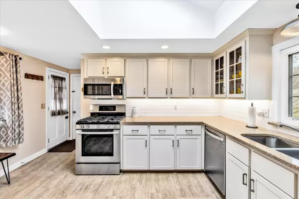 Yarmouth Port, MA 02675,16 Hamblin Hill Road