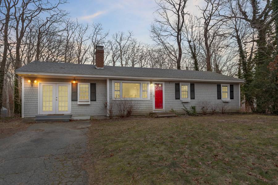 2 Bearse Street, Sandwich, MA 02563