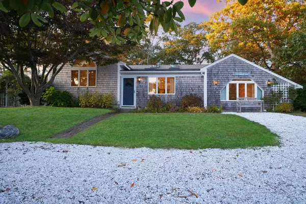 33 Harbor Road, West Yarmouth, MA 02673