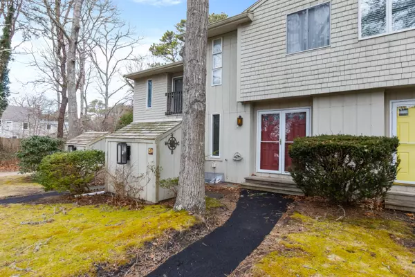 West Yarmouth, MA 02673,300 Buck Island Road #15B