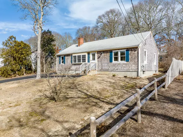 114 Straightway, Hyannis, MA 02601