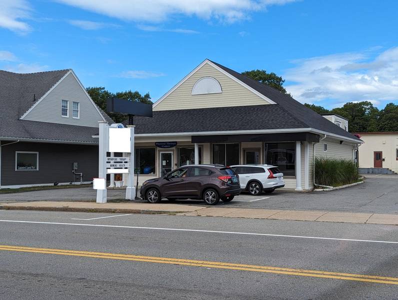 271 Main Street #front, Buzzards Bay, MA 02532