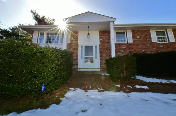 South Dennis, MA 02660,5 Don's Way