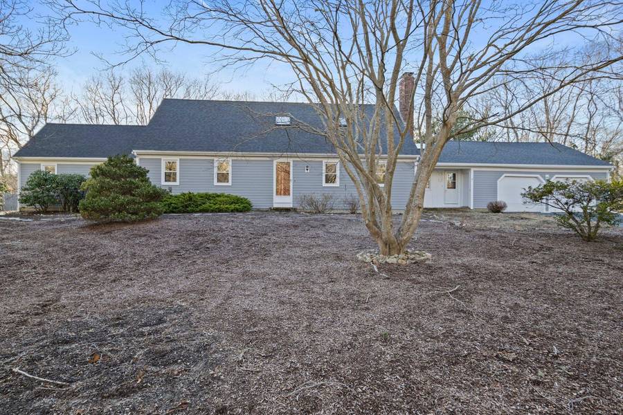 33 Oak Ridge Road, East Sandwich, MA 02537