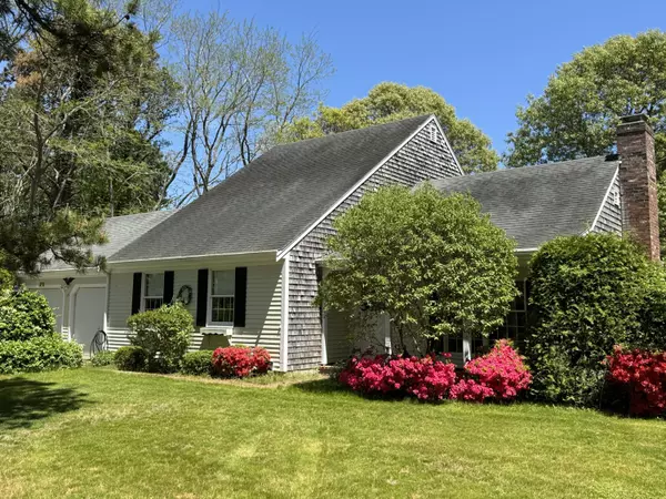 15 Log Cabin Road, Eastham, MA 02642