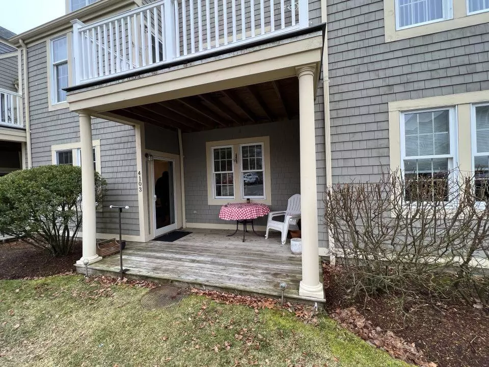 Yarmouth Port, MA 02675,4103 Heatherwood