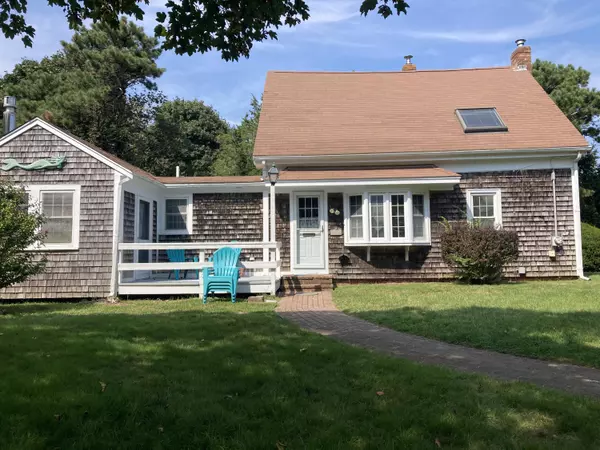 11 South Street, South Yarmouth, MA 02664