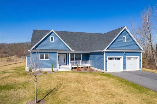 Rehoboth, MA 02769,14 Blue Heron Drive