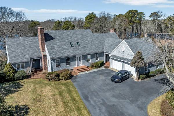 16 Flax Court, East Falmouth, MA 02536