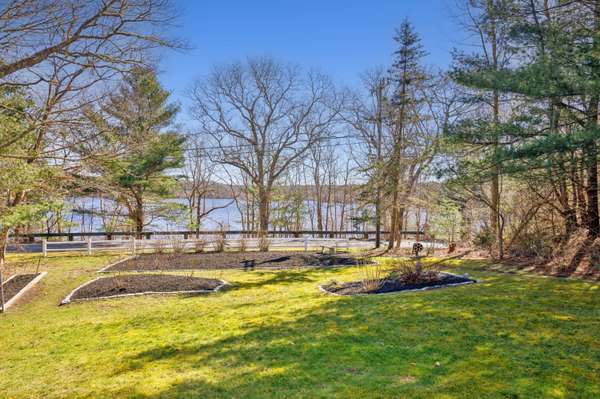 Cotuit, MA 02635,170 Forest Hills Road