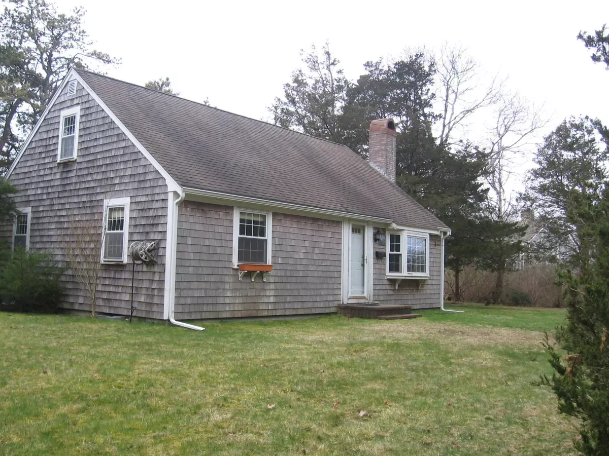 East Sandwich, MA 02537,2 Carleton Drive