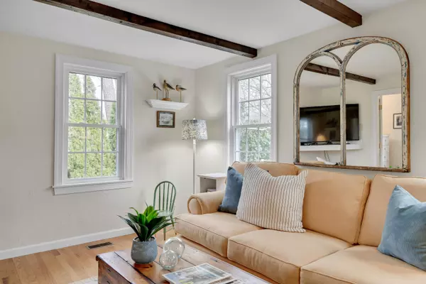 Yarmouth Port, MA 02675,23 Waggon Road