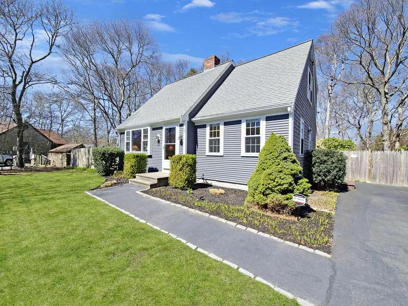 46 Wayland Road, Hyannis, MA 02601