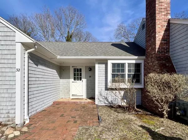 Yarmouth Port, MA 02675,32 Homestead Lane