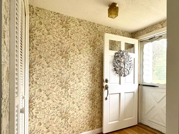 Yarmouth Port, MA 02675,32 Homestead Lane