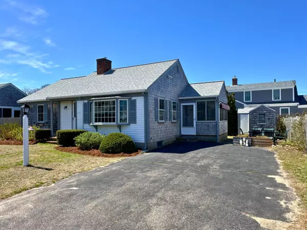 Dennis Port, MA 02639,11 Standish Way