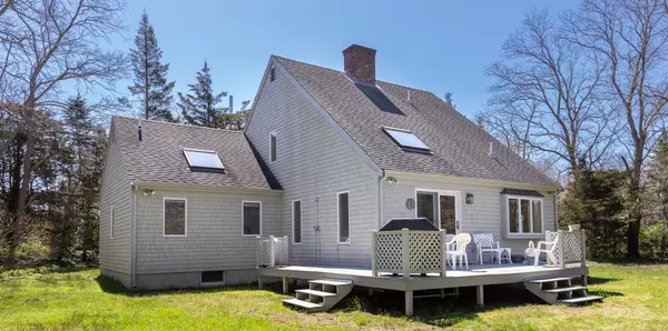 Eastham, MA 02642,630 Kingsbury Bch Road