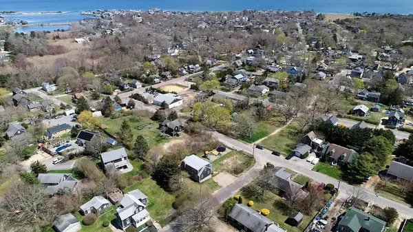 Oak Bluffs, MA 02557,16 Franklin Avenue