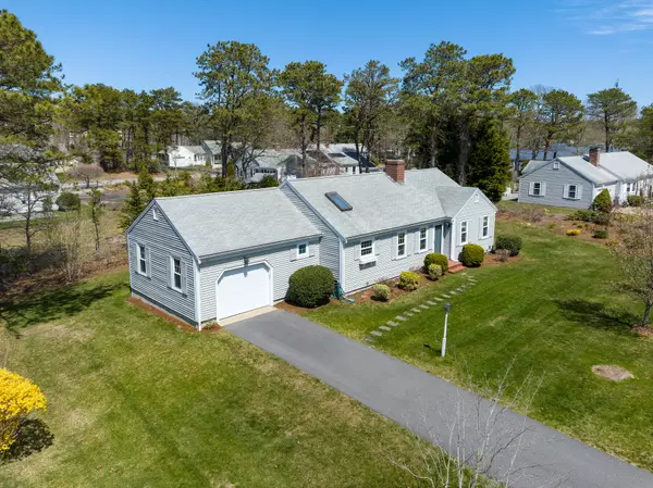 12 Pollock Rip Road, South Yarmouth, MA 02664