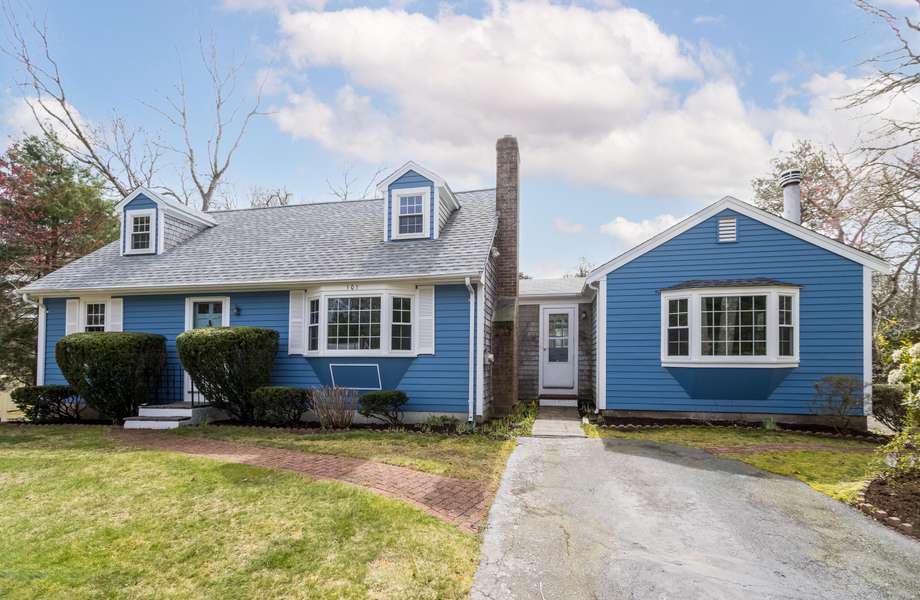 101 Lietrim Circle, Centerville, MA 02632