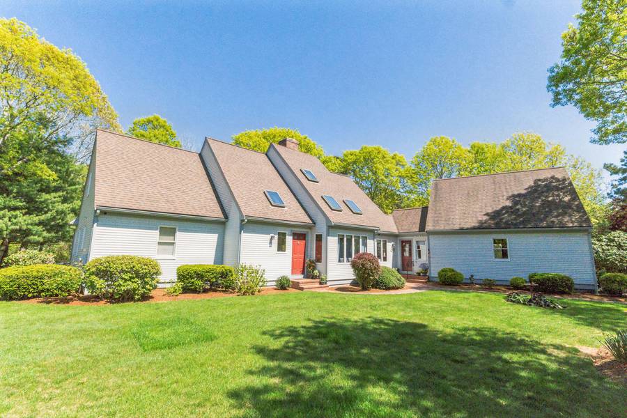 60 Bayshore Drive, Mashpee, MA 02649