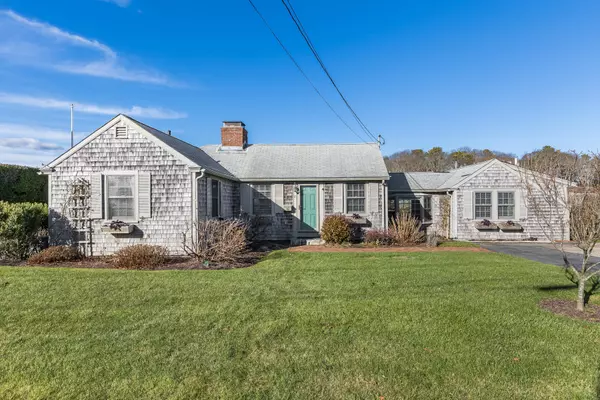 16 Short Beach Road, Centerville, MA 02632