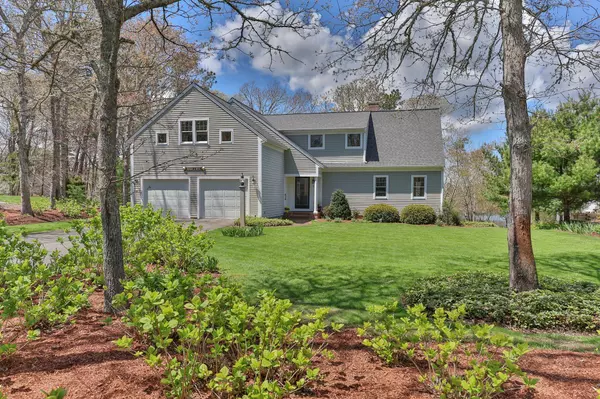 5 Eldridge Pond Road, Harwich, MA 02645