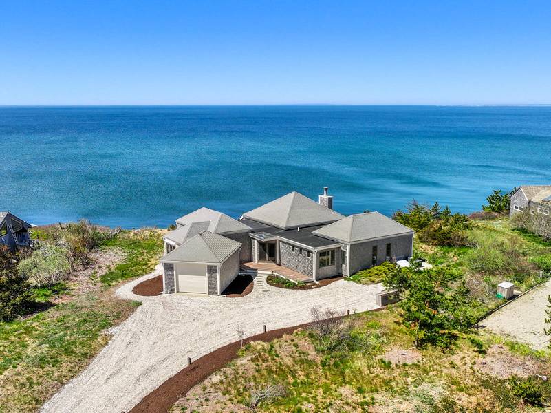 2 Heron Lane, North Truro, MA 02652