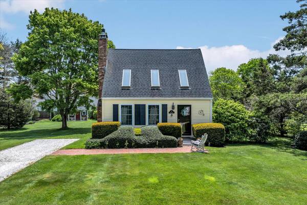 9 Bacon Farm Road, East Falmouth, MA 02536