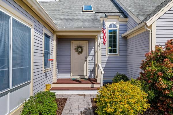 Mashpee, MA 02649,83 Blue Spruce Way