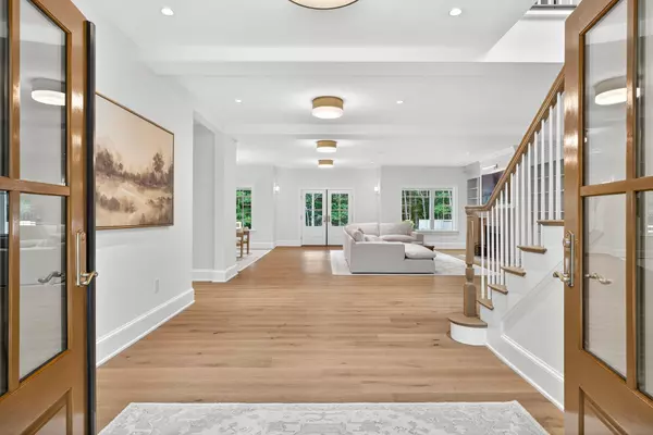 Osterville, MA 02655,60 Smoke Valley Road