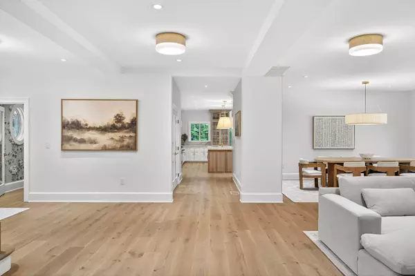 Osterville, MA 02655,60 Smoke Valley Road