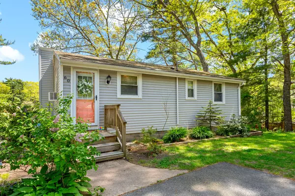 60 Bunnys Road, Carver, MA 02330