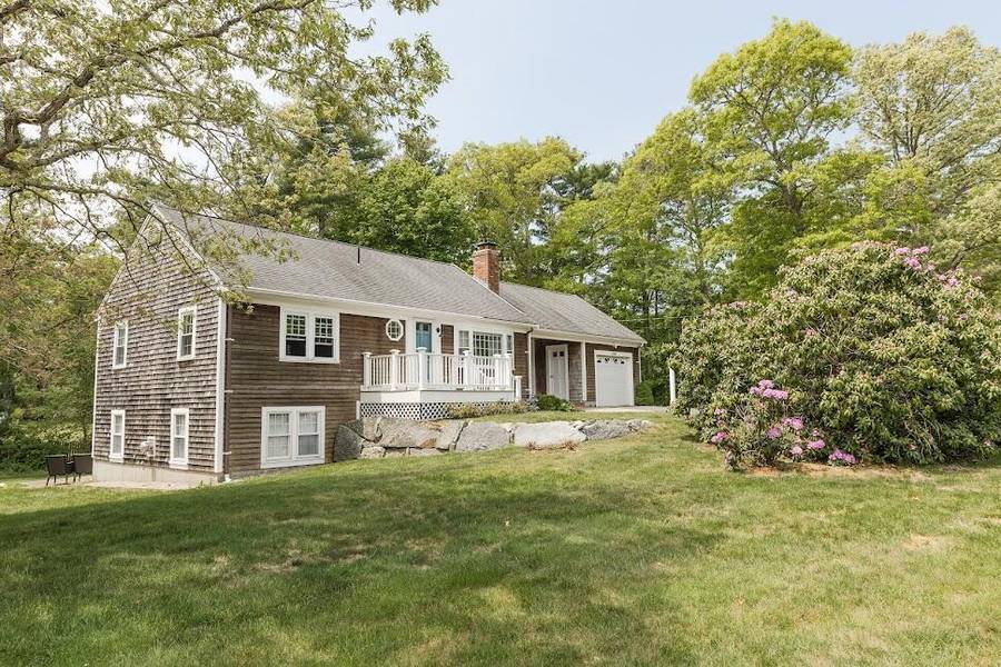 354 Mariner Circle, Cotuit, MA 02635