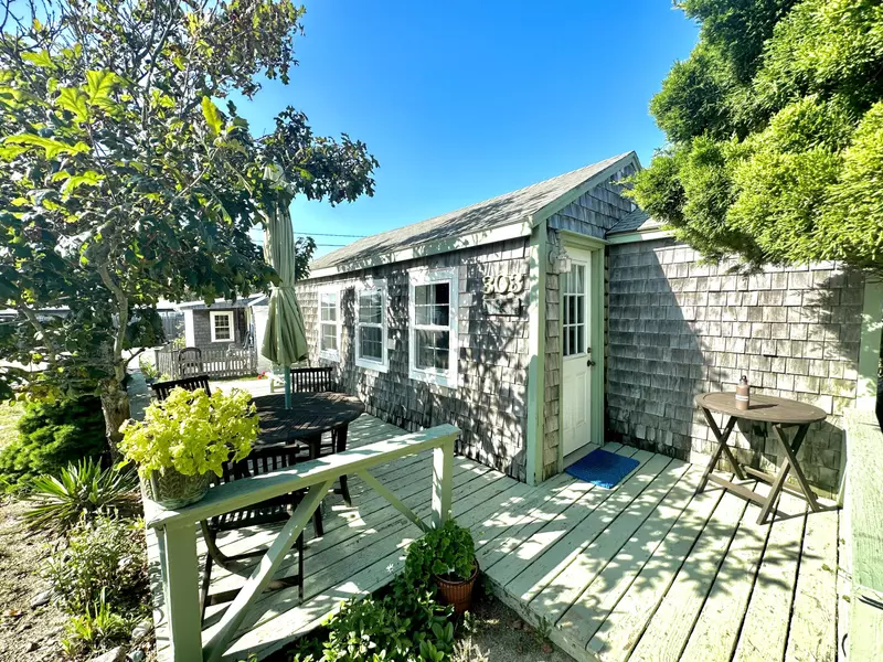 218 Old Wharf #303, Dennis Port, MA 02639