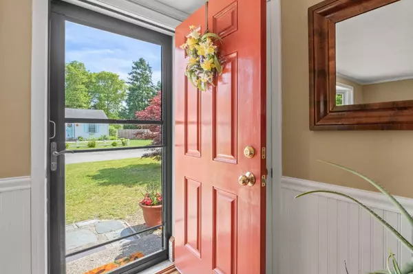 South Yarmouth, MA 02664,8 Fresh Brook Road