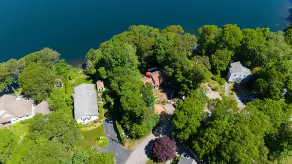 Hatchville, MA 02536,0 Lake Shore Drive