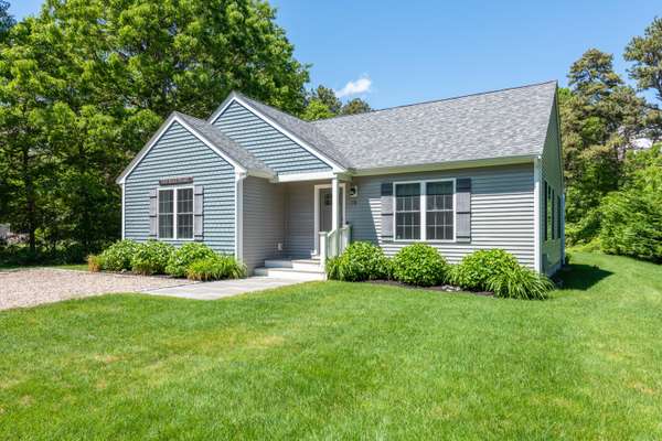 10 Cedar Lane, Dennis Port, MA 02639