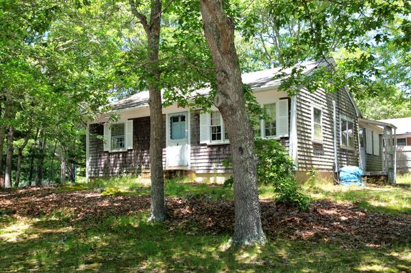 9 LT  Pafford Road,  East Falmouth,  MA 02536